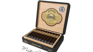 شرکت Quesada Cigars یک Casa Magna جدید با لفاف San Andrés مکزیکی مادورو منتشر کرده است .