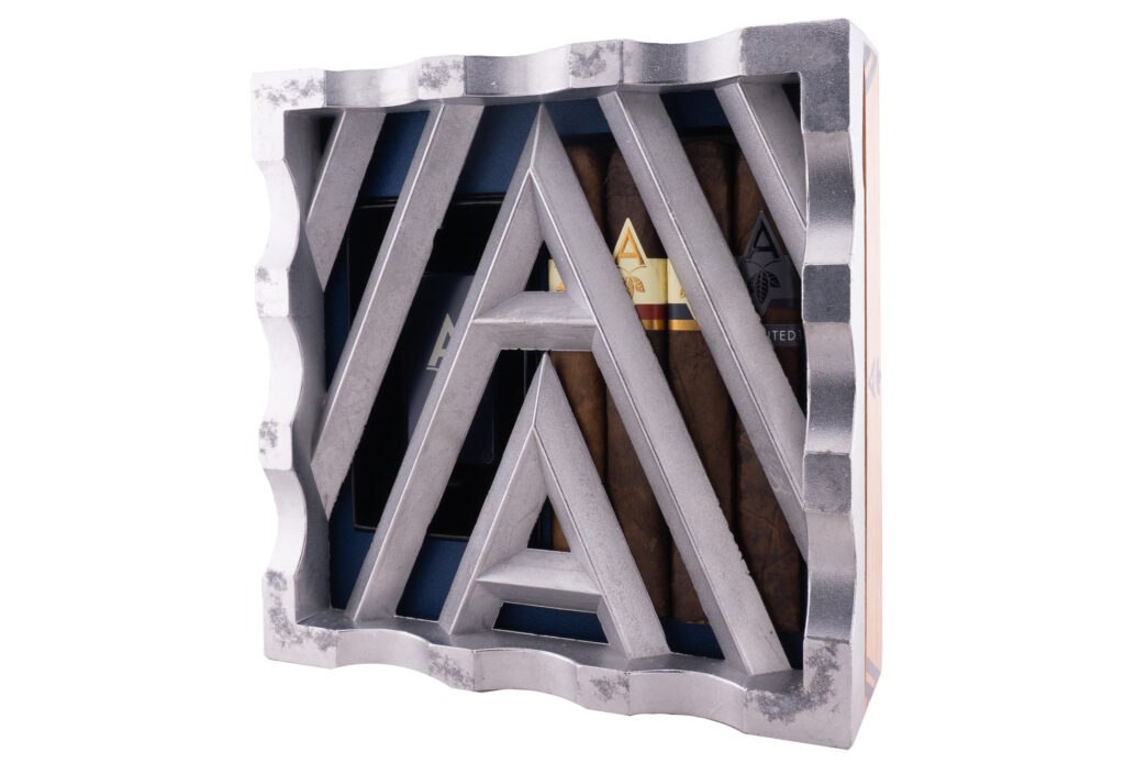 آرتیستا سیگارز : تلفیق هنر، سنت و نوآوری در دنیای سیگار برگ با رونمایی از مجموعه‌های جدید